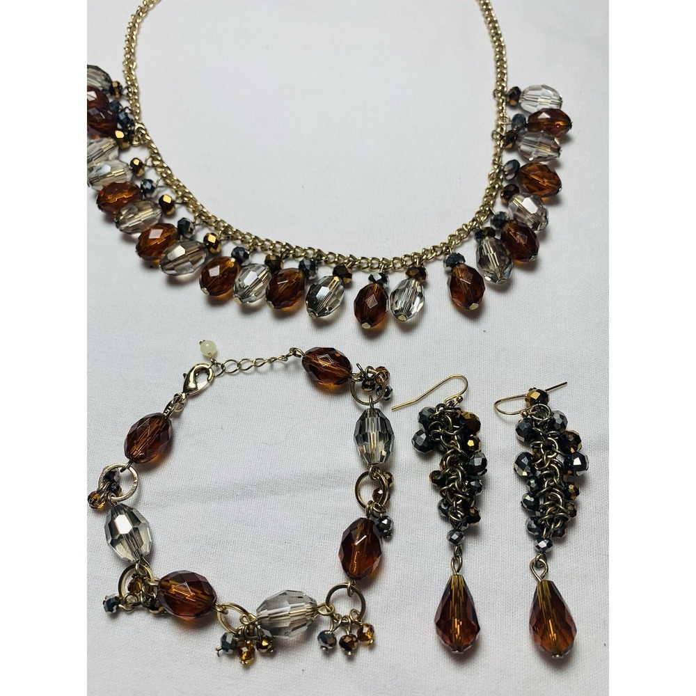 Vtg Avon JJH Gold Tone Crystal Beaded Necklace Bracelet Earrings Set